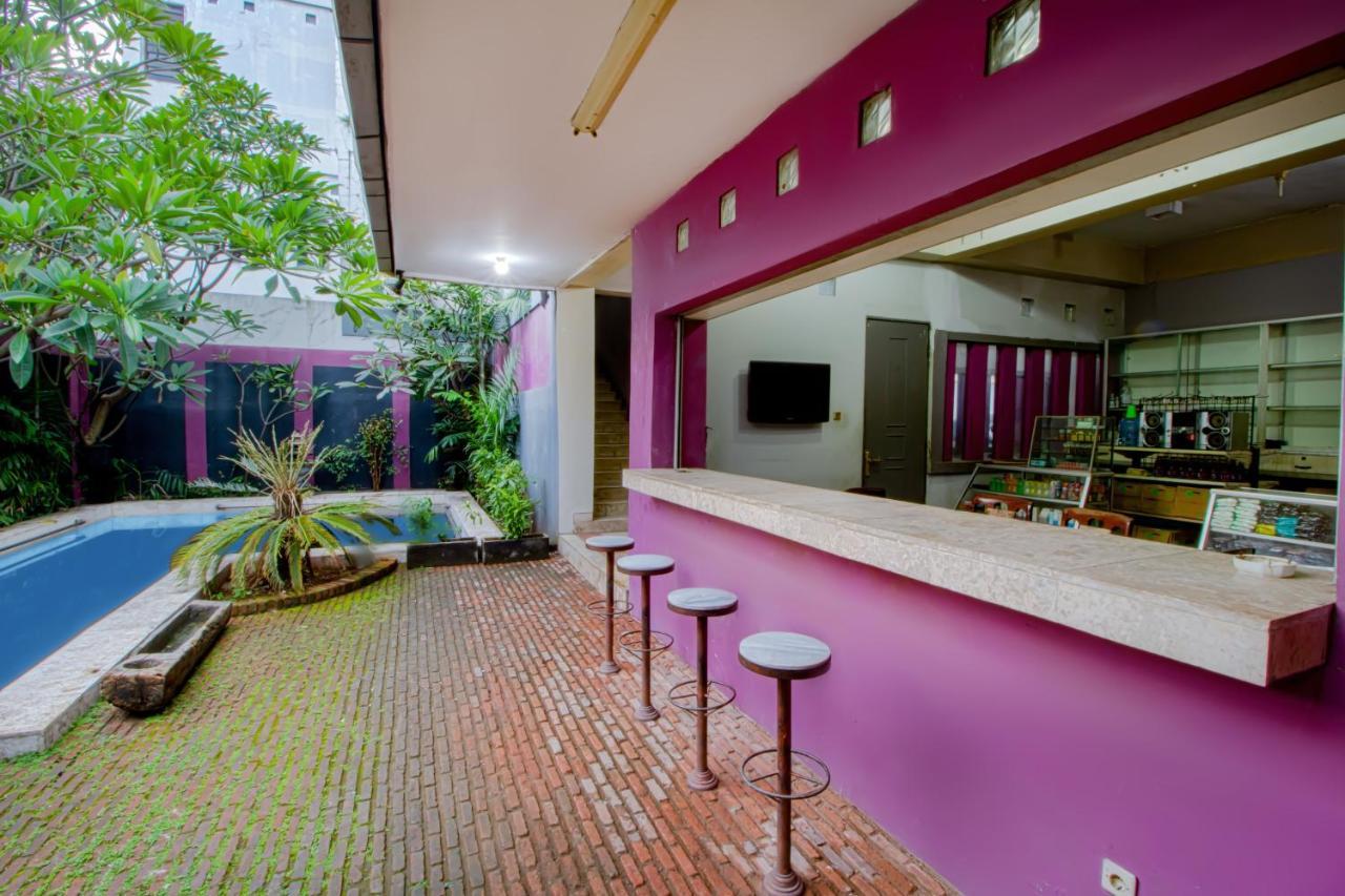 Hotel Tobana House Bintaro à Jakarta Extérieur photo